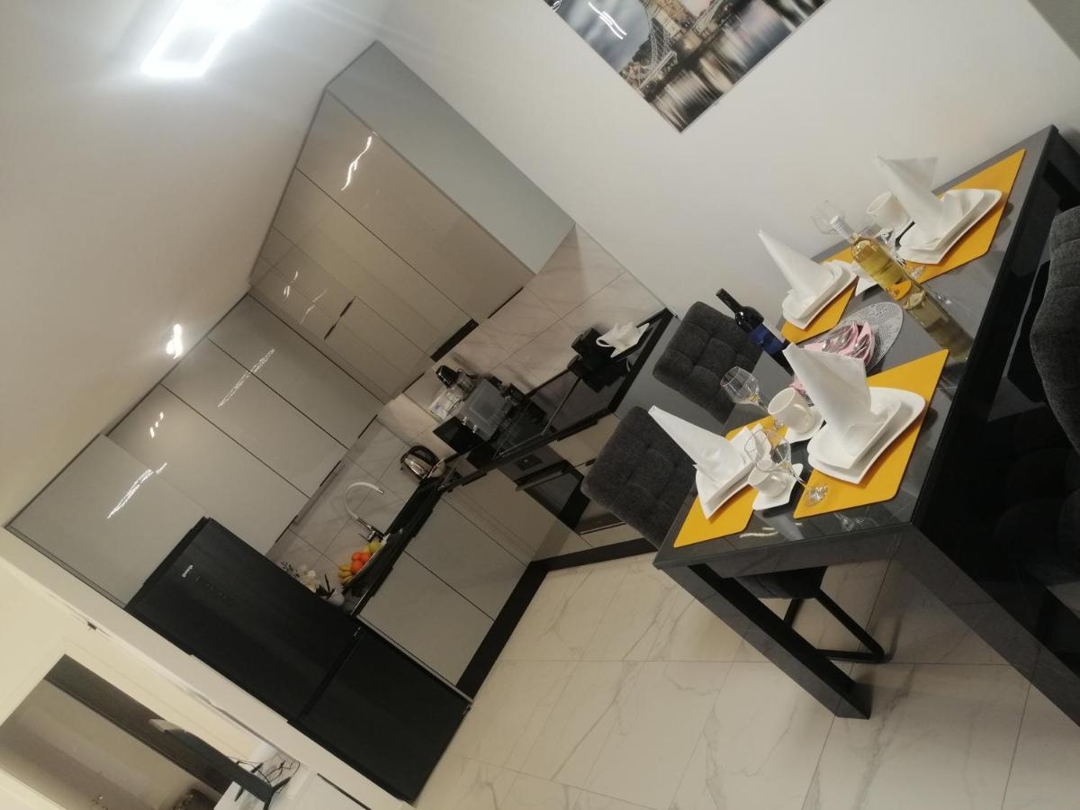 Luxury Apartment Queen Solin Exteriér fotografie