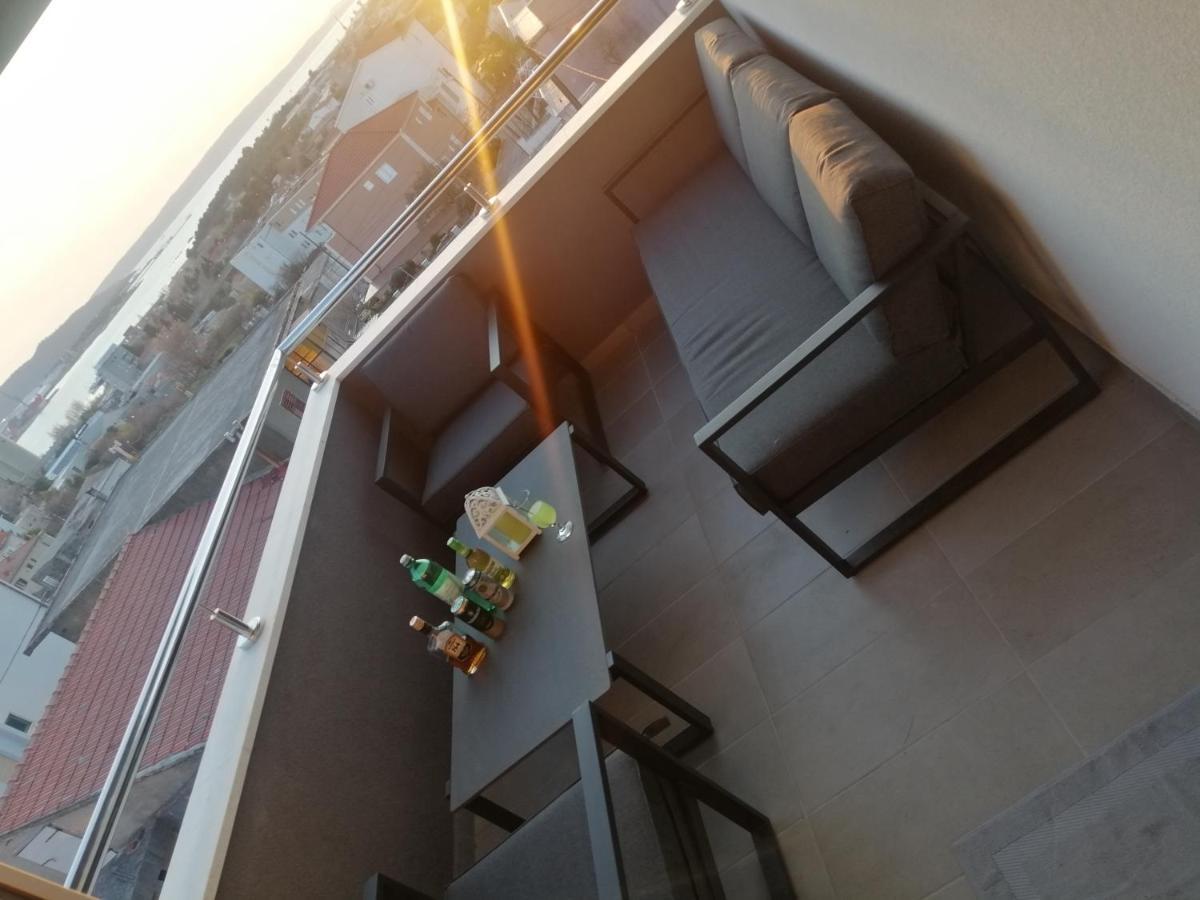 Luxury Apartment Queen Solin Exteriér fotografie