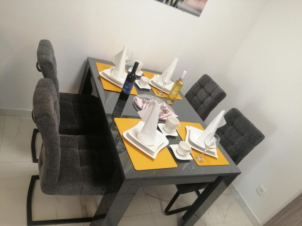 Luxury Apartment Queen Solin Exteriér fotografie