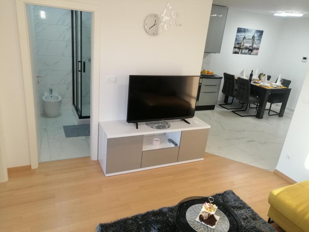 Luxury Apartment Queen Solin Exteriér fotografie