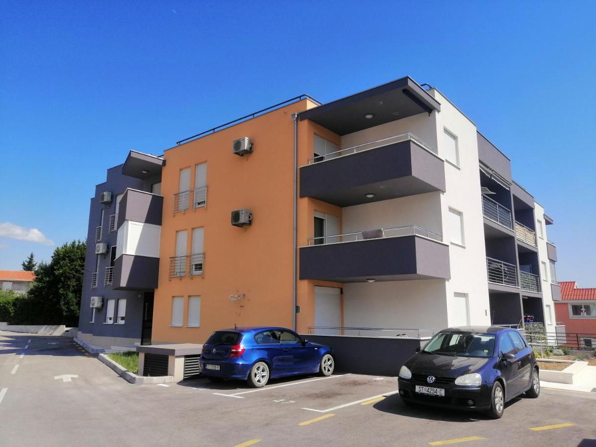 Luxury Apartment Queen Solin Exteriér fotografie